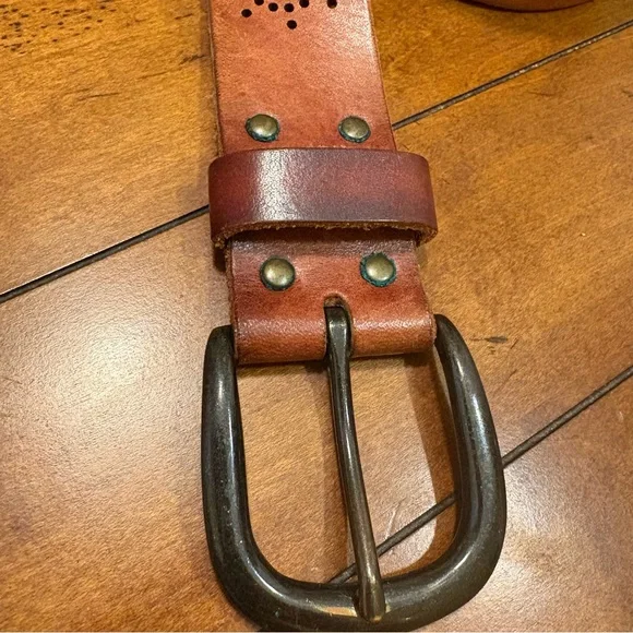 Vintage Boho Leather Perforated Belt Western Distressed - Picture 3 of 6
